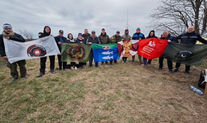 Поисковики подняли останки 14 красноармейцев в Ленинградской области